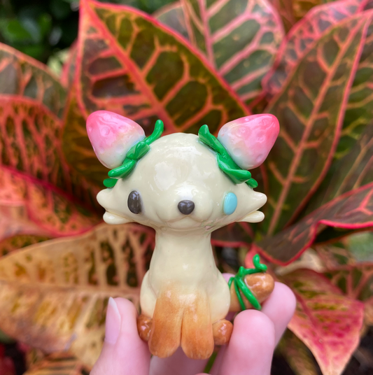 Strawberry Fox Desk Fren