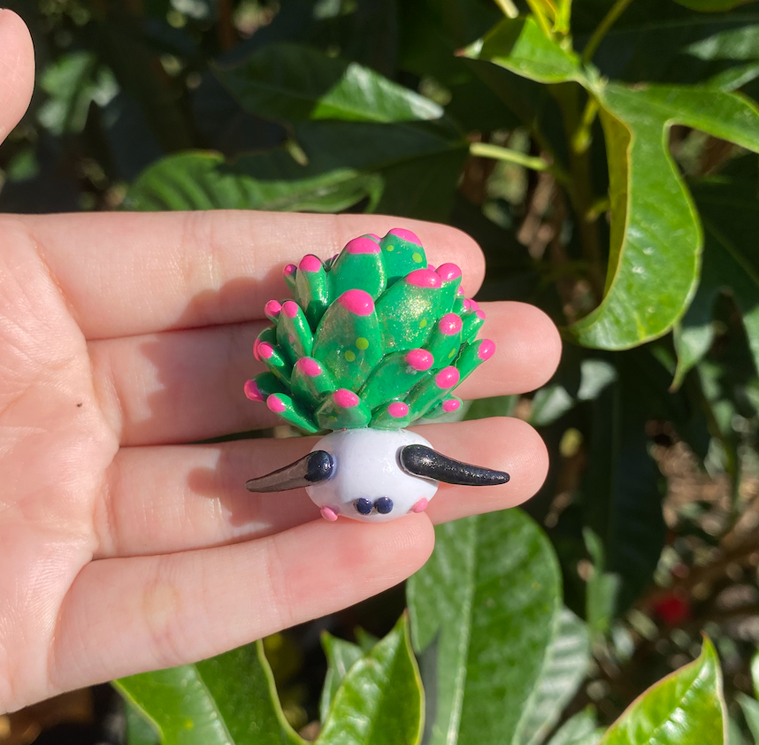 Leaf Sheep Desk Fren